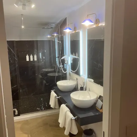 Διαμέρισμα Luxury Blue Suites- Imperial