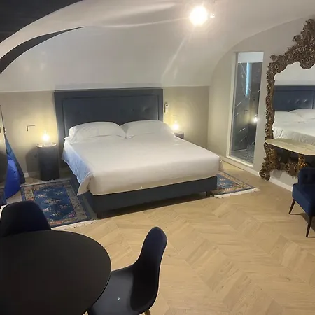 Luxury Blue Suites- Imperial *