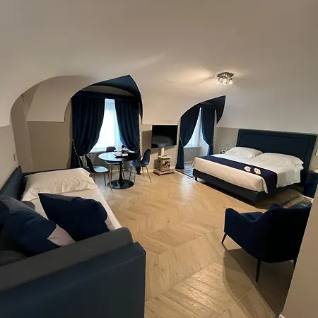 Luxury Blue Suites- Imperial *